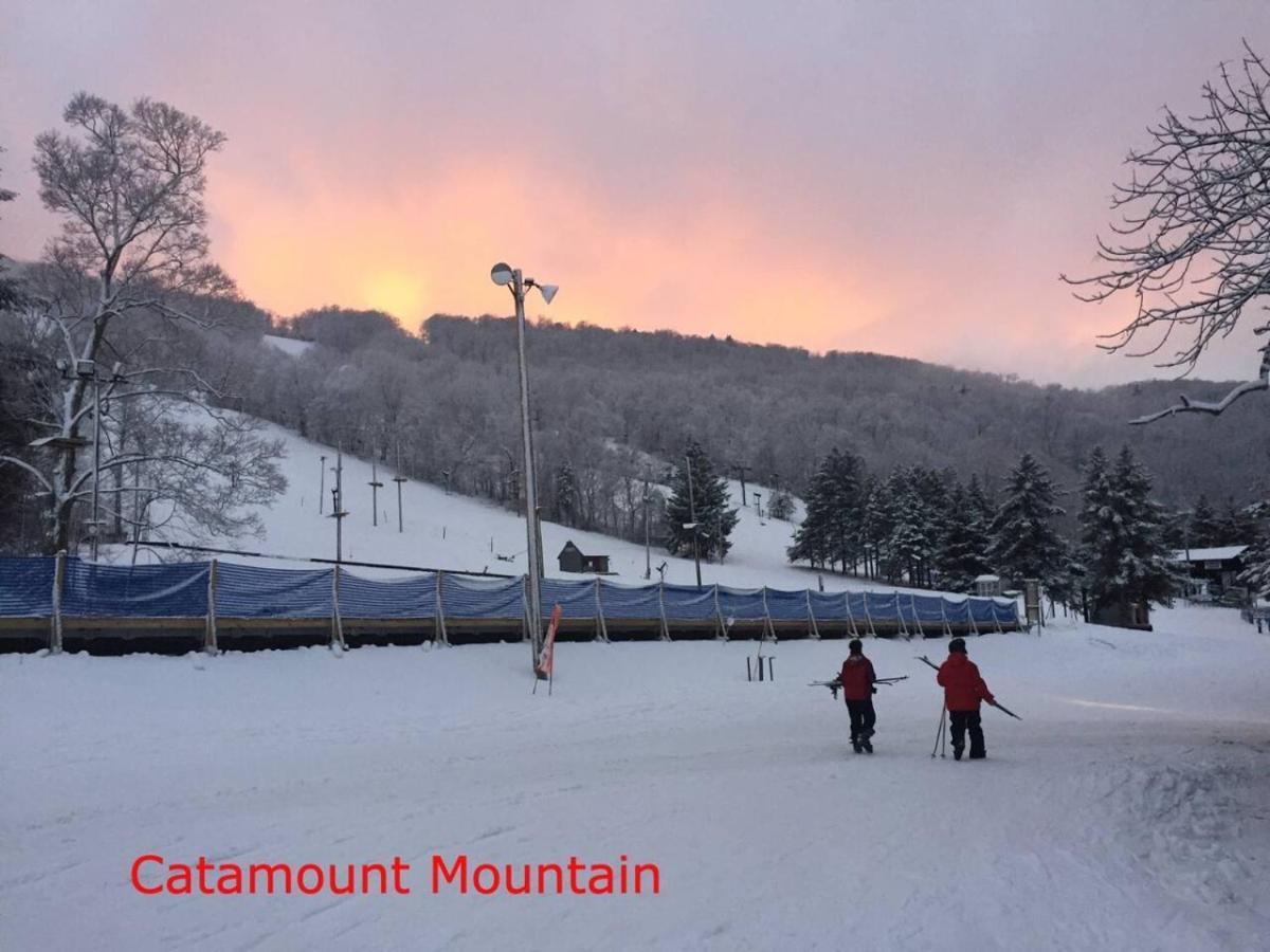 2 Bed Berkshire Getaway Minutes To Jiminy Peak Ski Hancock Ngoại thất bức ảnh